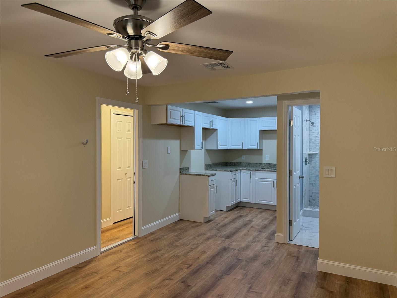 HOURGLASS LAKE REP - Residential