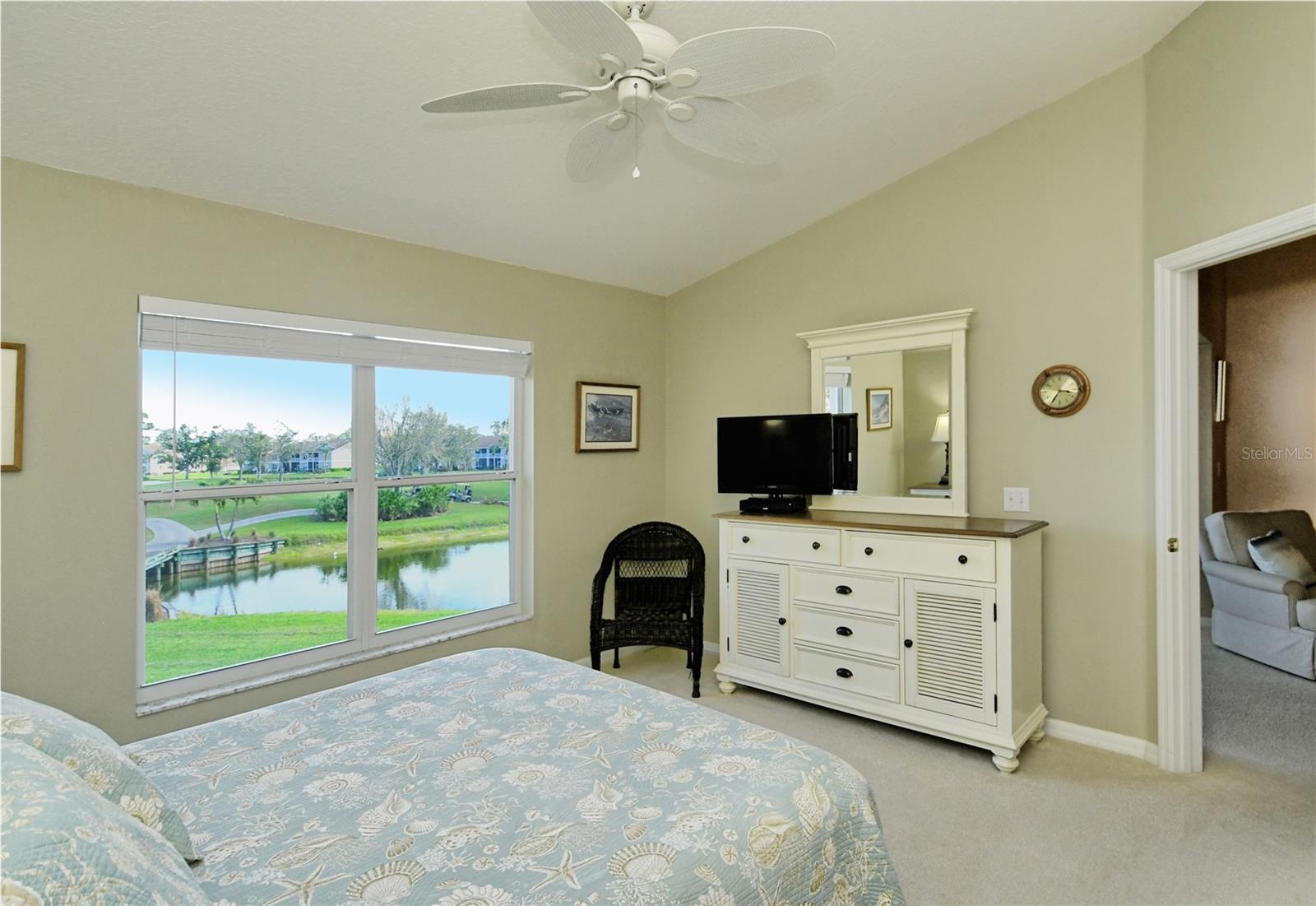 HERITAGE OAKS GOLF & COUNTRY CLUB - Residential