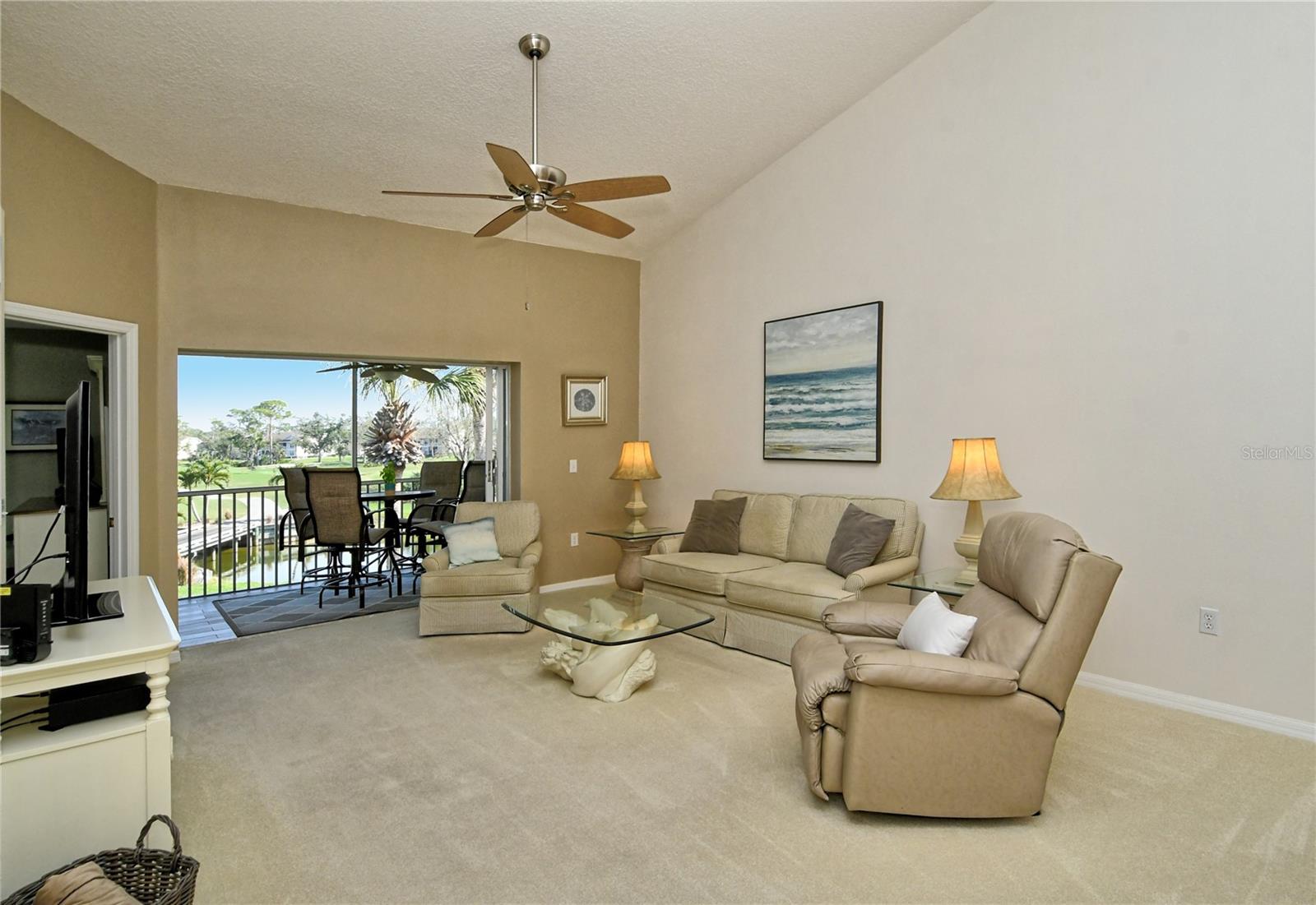 HERITAGE OAKS GOLF & COUNTRY CLUB - Residential