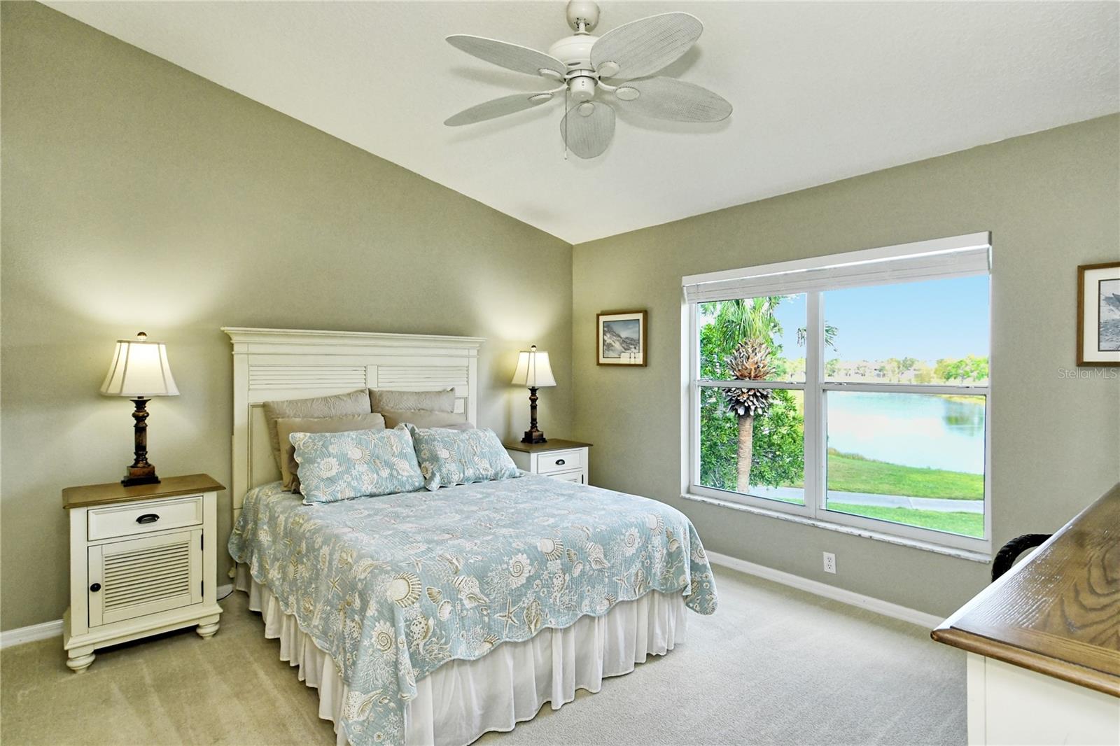 HERITAGE OAKS GOLF & COUNTRY CLUB - Residential