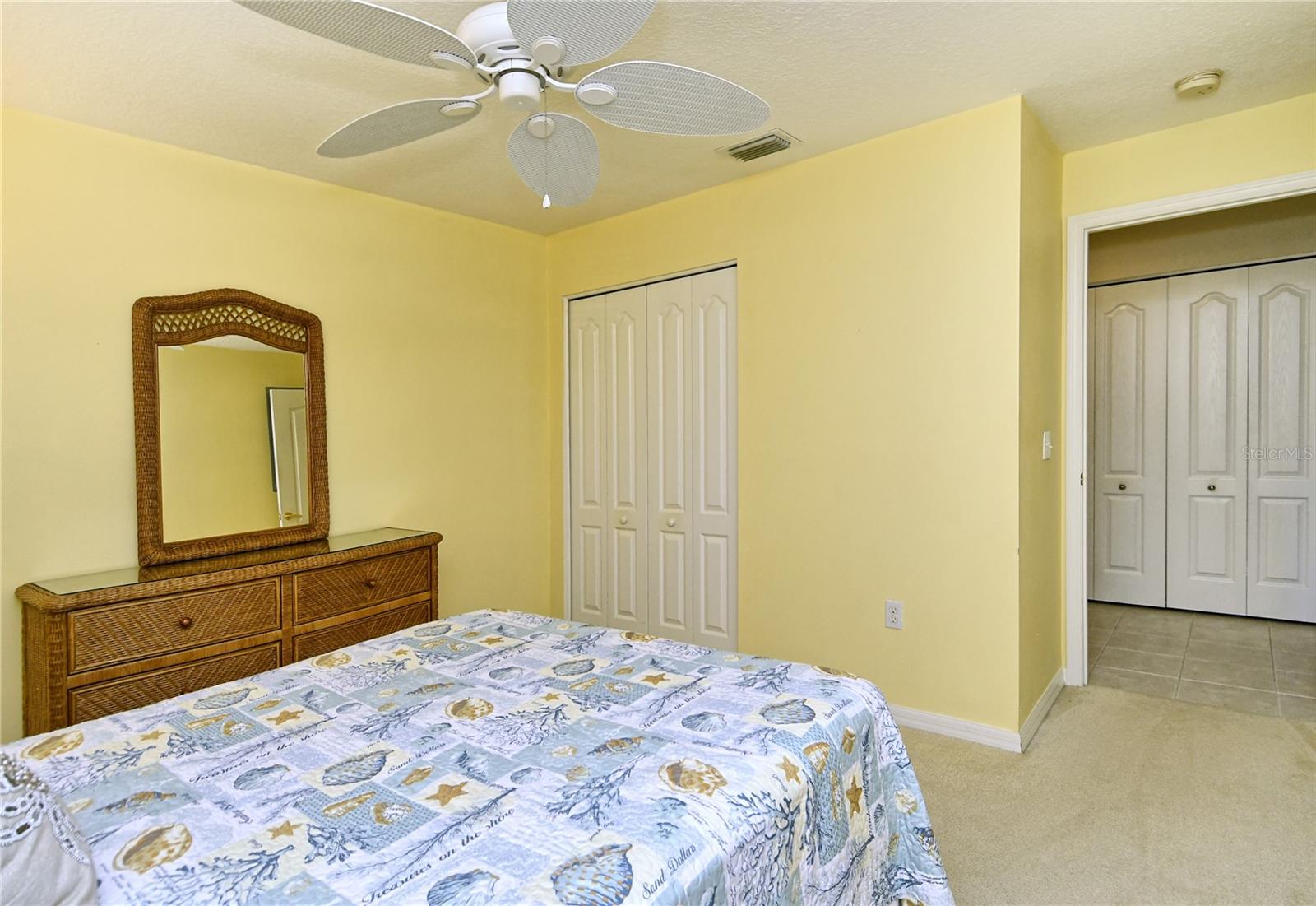 HERITAGE OAKS GOLF & COUNTRY CLUB - Residential