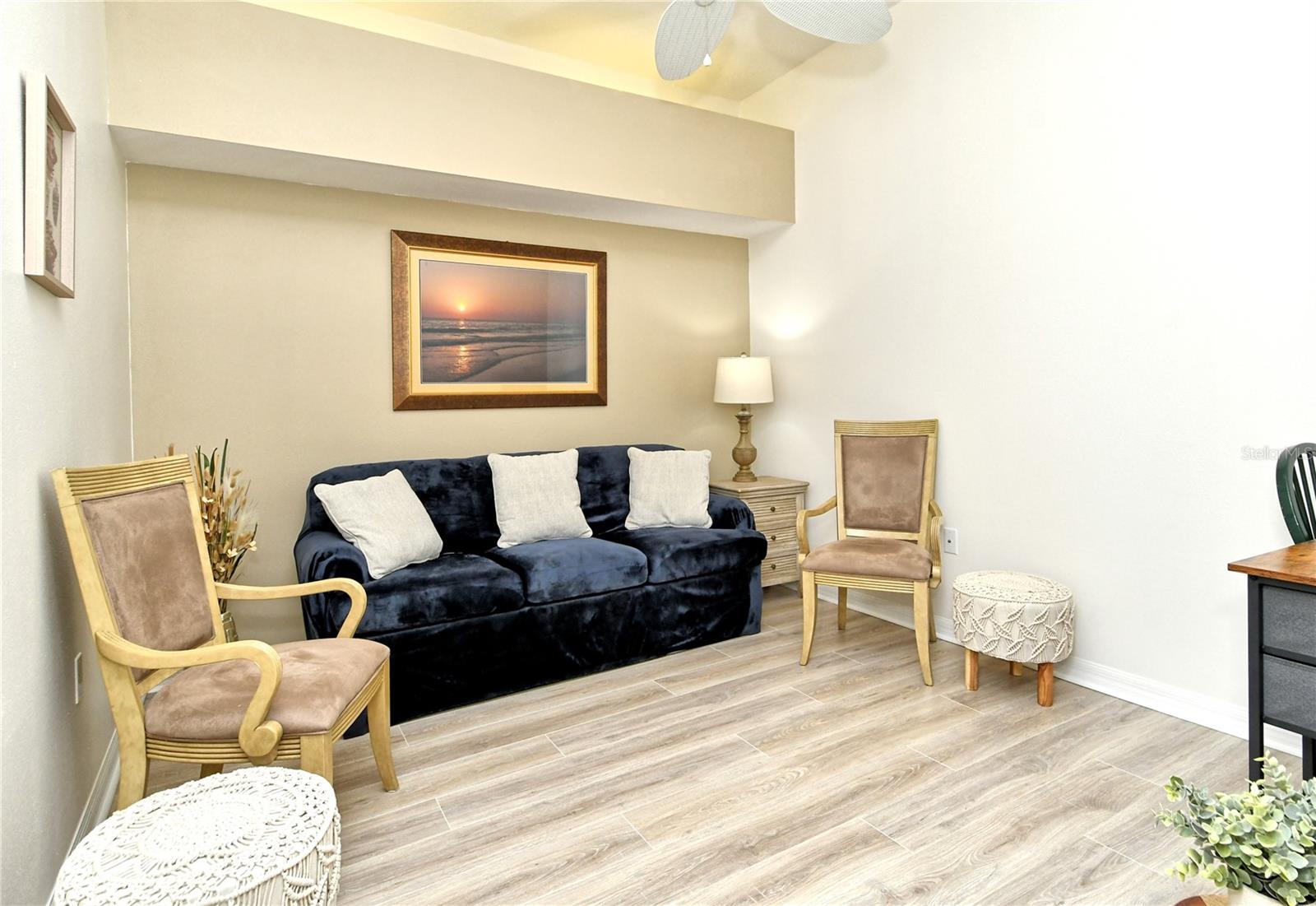 HERITAGE OAKS GOLF & COUNTRY CLUB - Residential