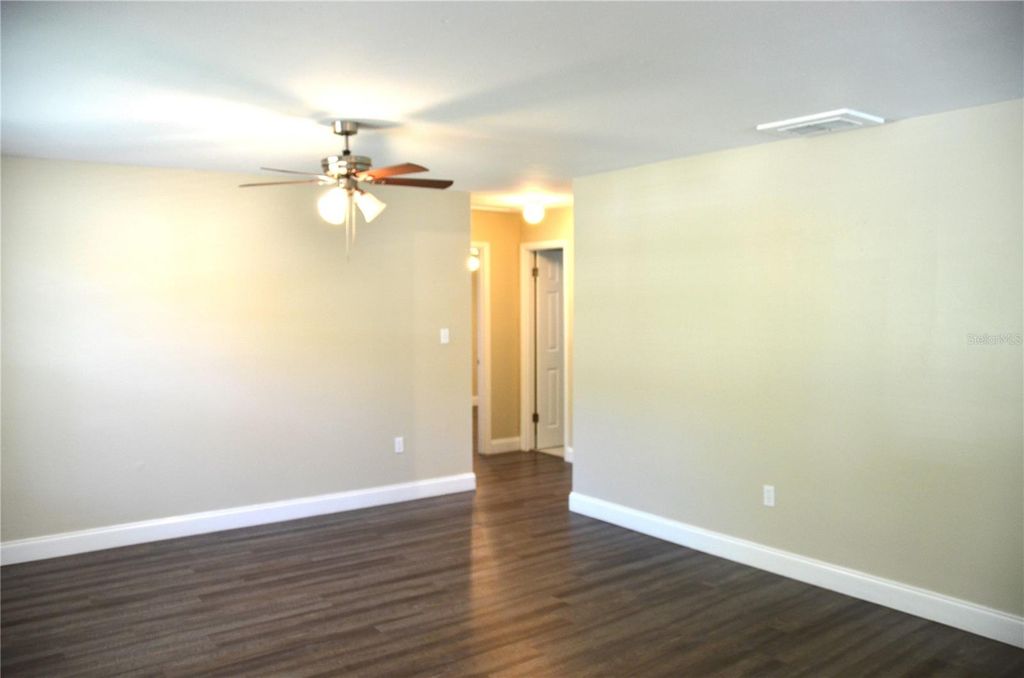 Photo of 1108 Flamingo Drive, Leesburg, FL 34748 (MLS # O6357200)