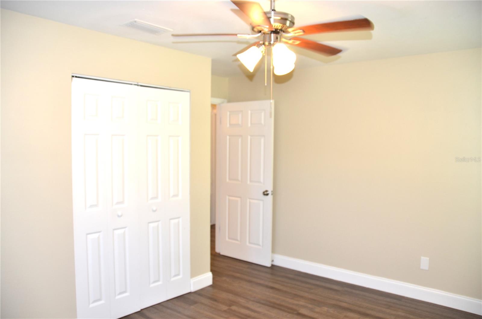 LEESBURG OAKHILL PARK - Residential Lease