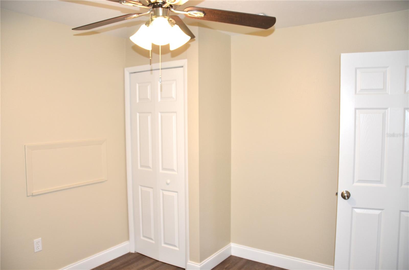 LEESBURG OAKHILL PARK - Residential Lease