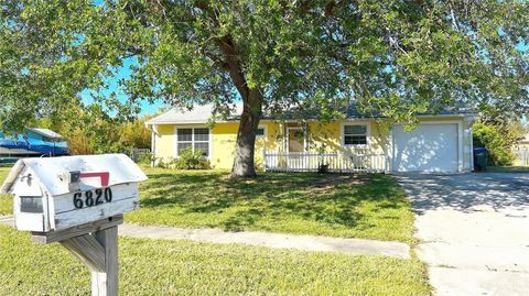 A home in NORTH PORT