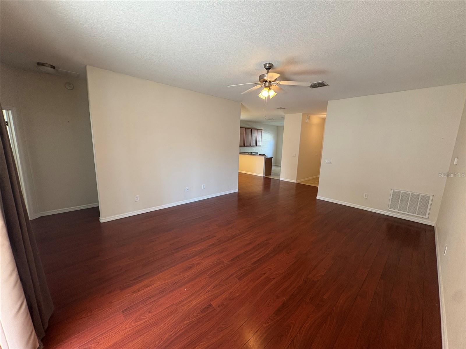 STONEYBROOK HILLS A - Residential Lease