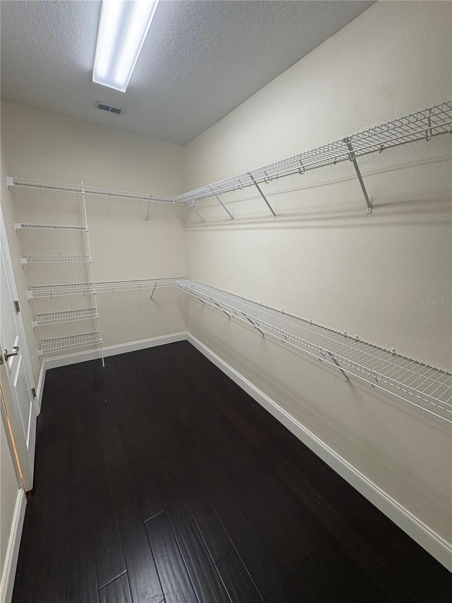 STONEYBROOK HILLS A - Residential Lease