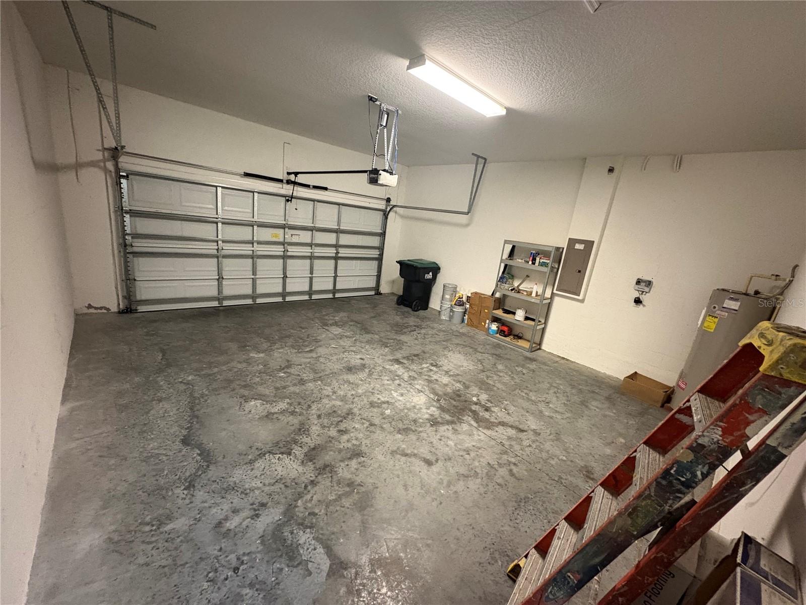 STONEYBROOK HILLS A - Residential Lease