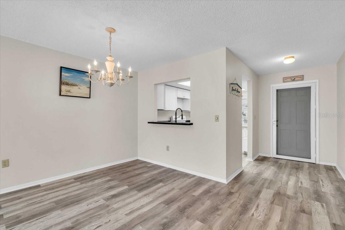 MISSION LAKES - Residential