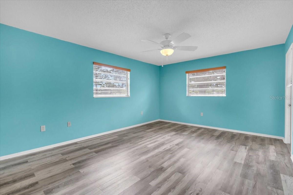 MISSION LAKES - Residential