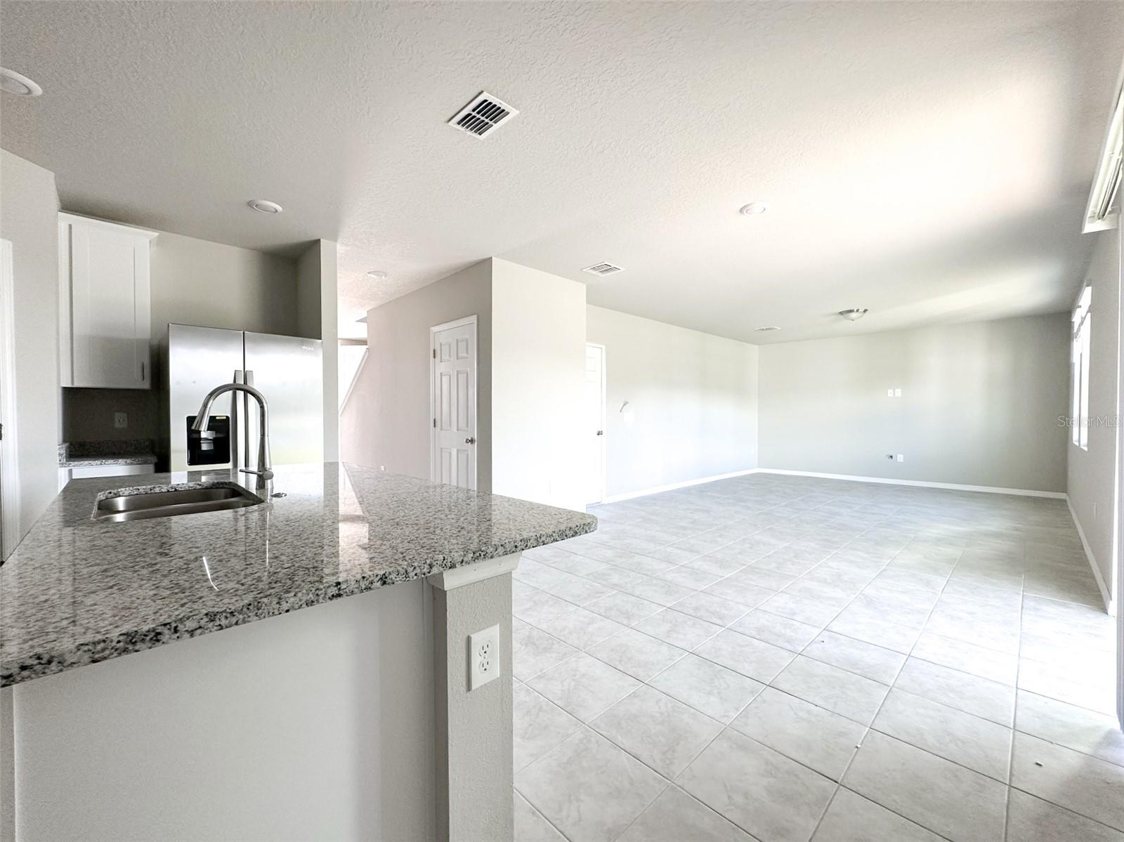 SILVER SPRINGS - Residential Lease