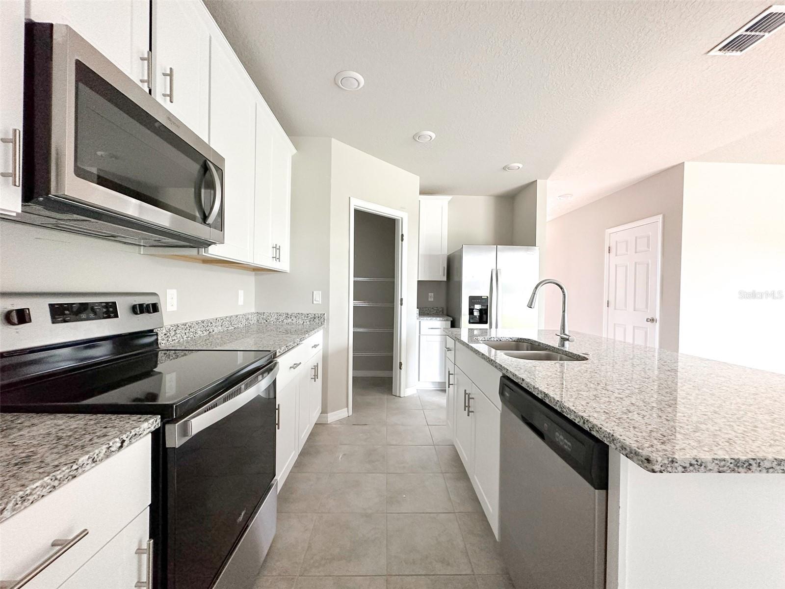 SILVER SPRINGS - Residential Lease