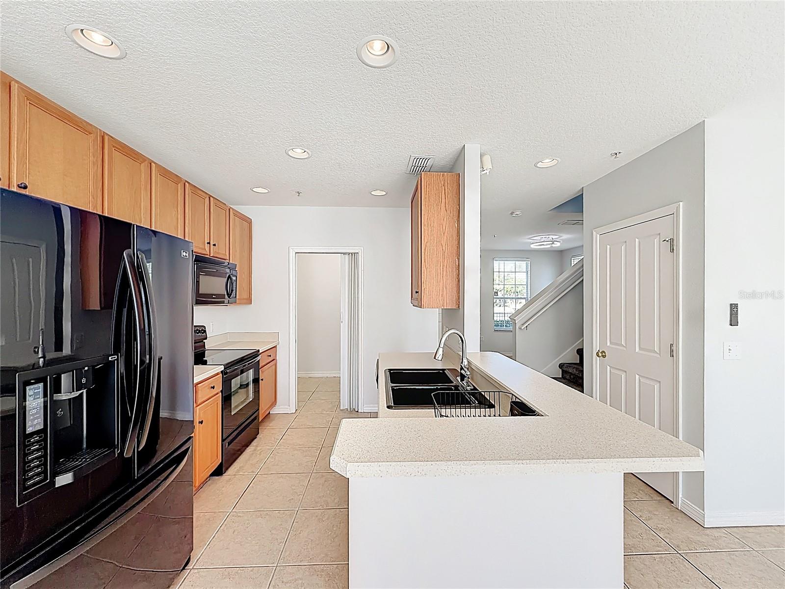 VISTA LAKES TOWN CENTER 51 07 - Residential