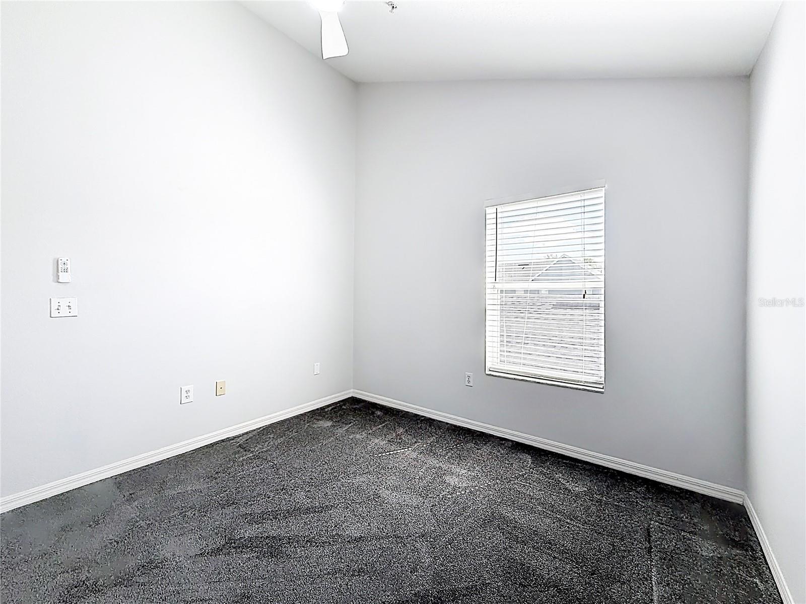 VISTA LAKES TOWN CENTER 51 07 - Residential