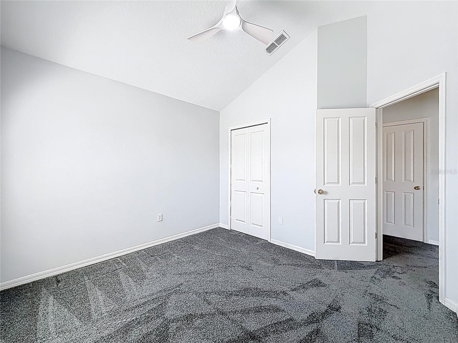 VISTA LAKES TOWN CENTER 51 07 - Residential