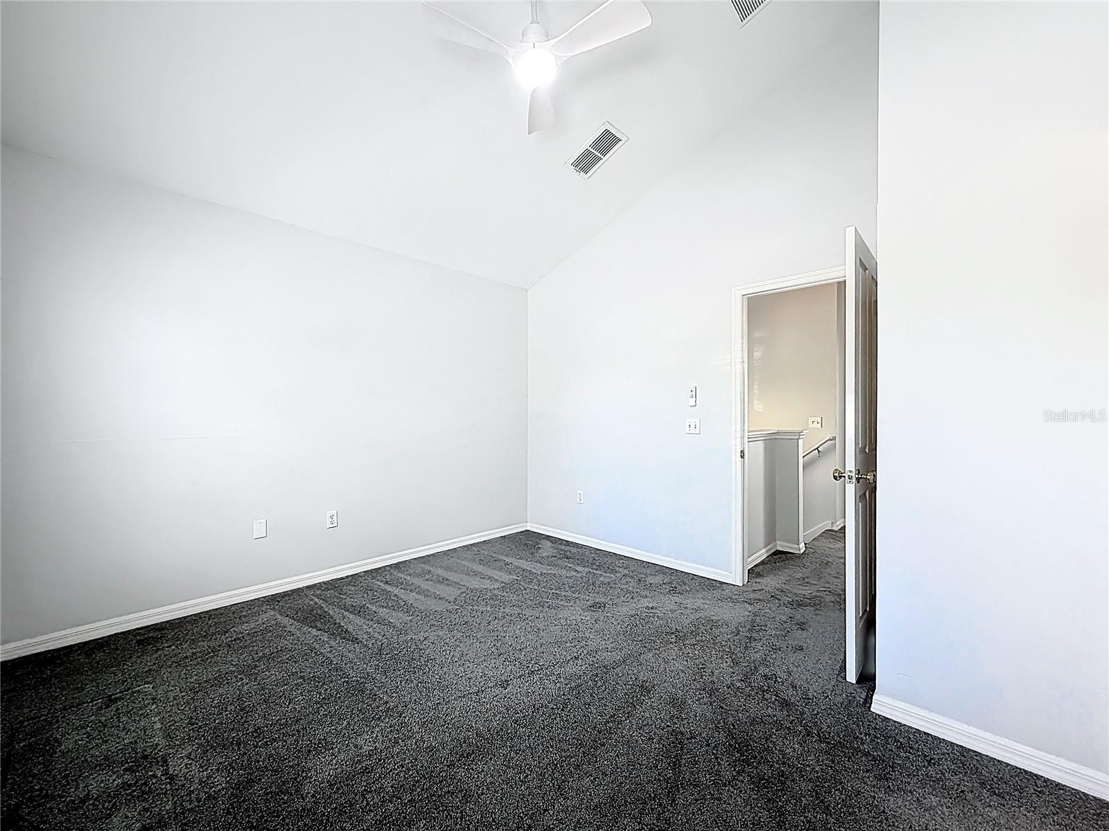 VISTA LAKES TOWN CENTER 51 07 - Residential