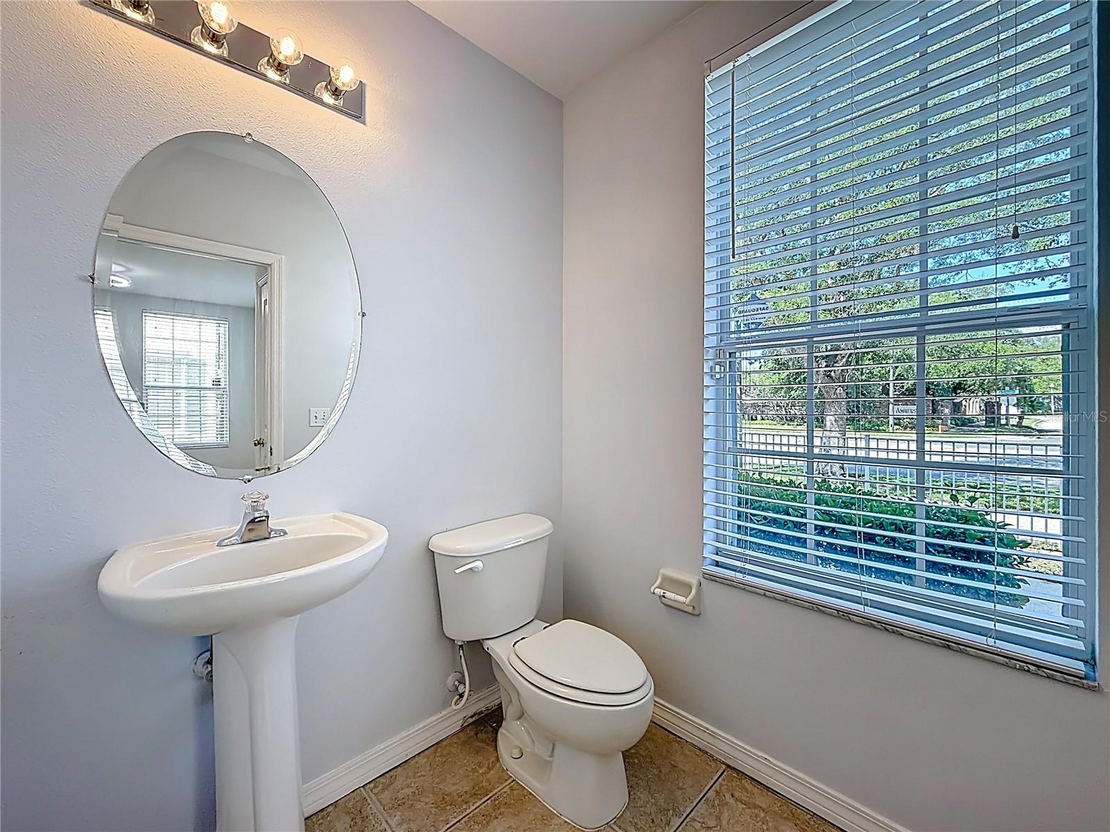 VISTA LAKES TOWN CENTER 51 07 - Residential