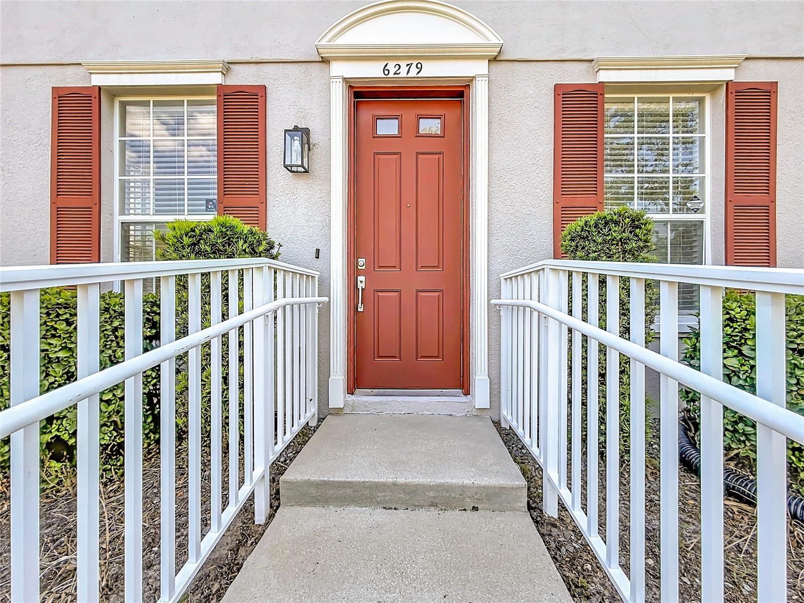 VISTA LAKES TOWN CENTER 51 07 - Residential