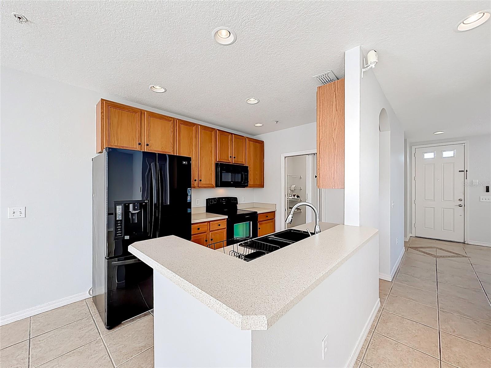 VISTA LAKES TOWN CENTER 51 07 - Residential