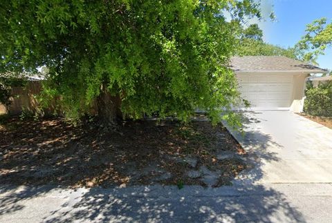 Photo of 7924 Talisman Drive, Port Richey, FL 34668 (MLS # A4670152) Photo of 7924 Talisman Drive, Port Richey, FL 34668 (MLS # A4670152)