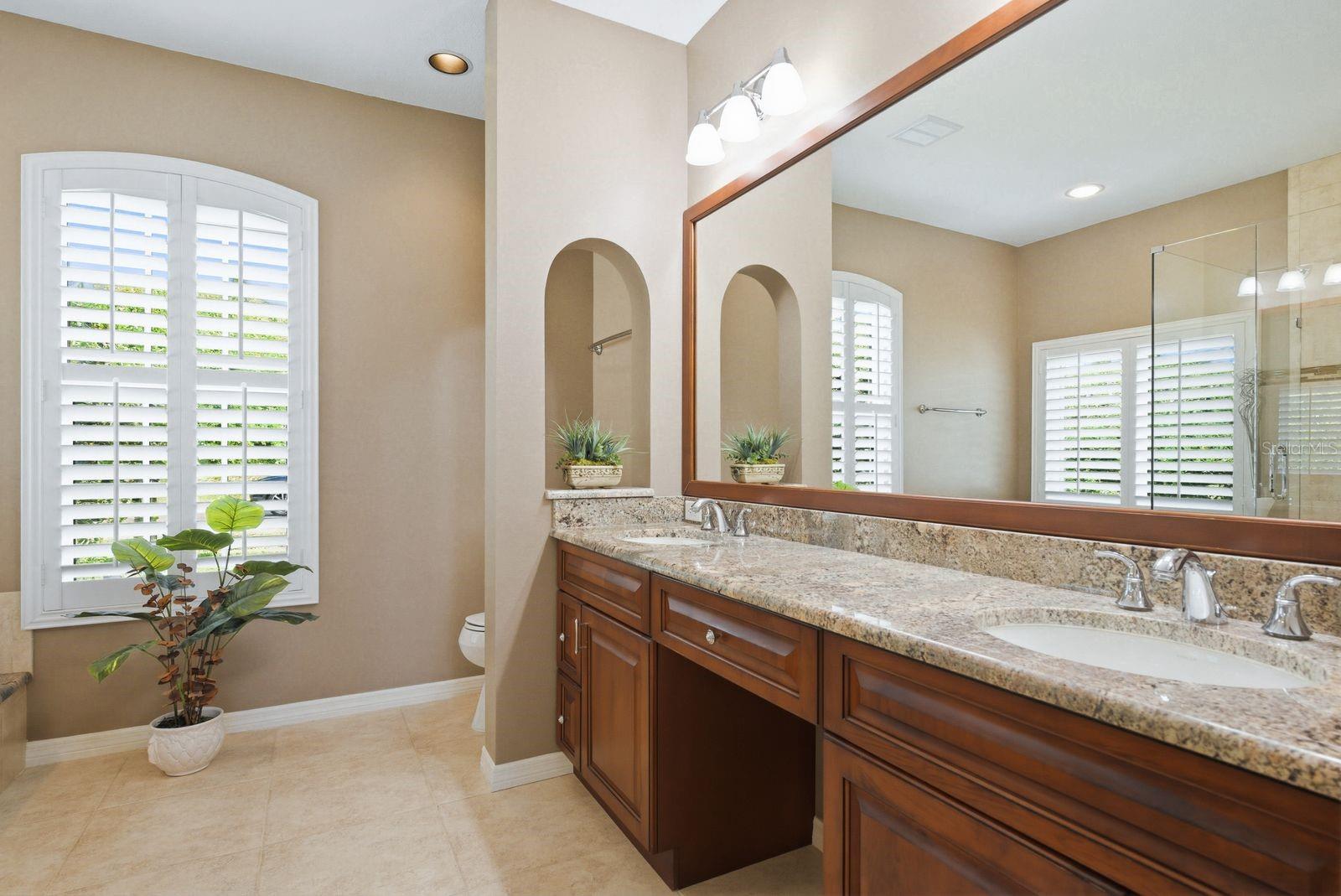 PIPERS MEADOW - Residential