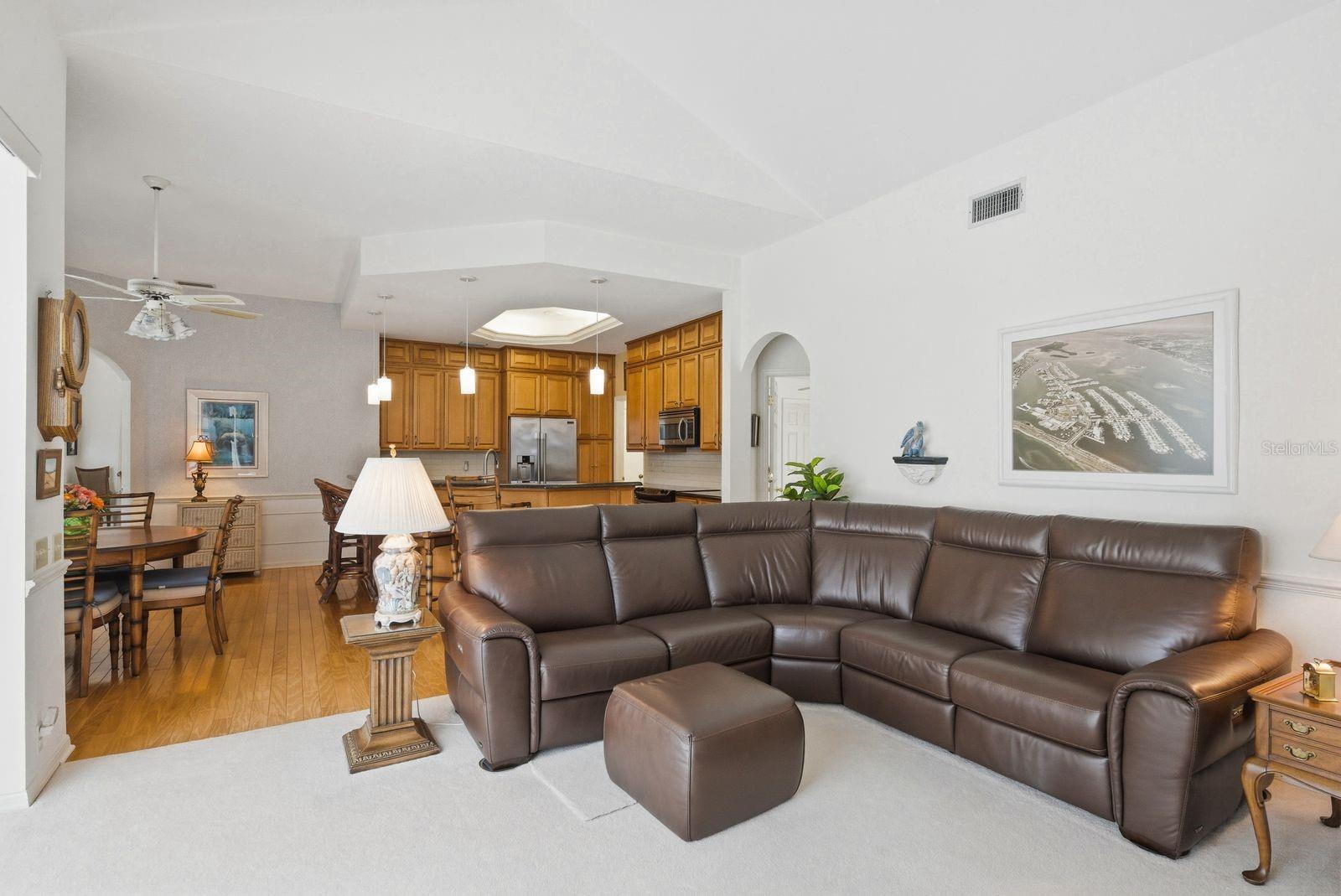 PIPERS MEADOW - Residential