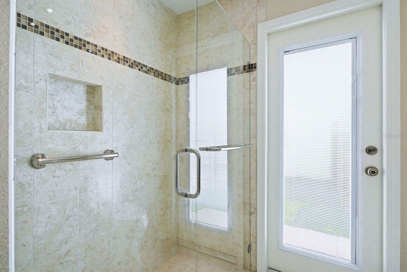 PIPERS MEADOW - Residential