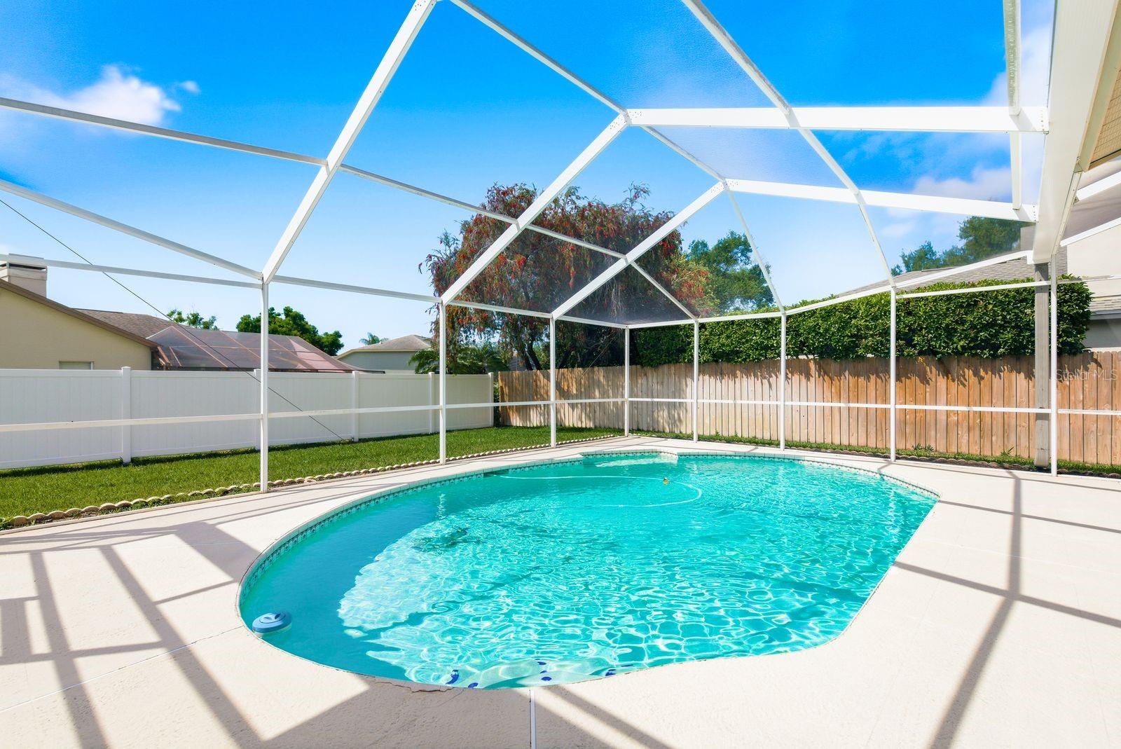 PIPERS MEADOW - Residential