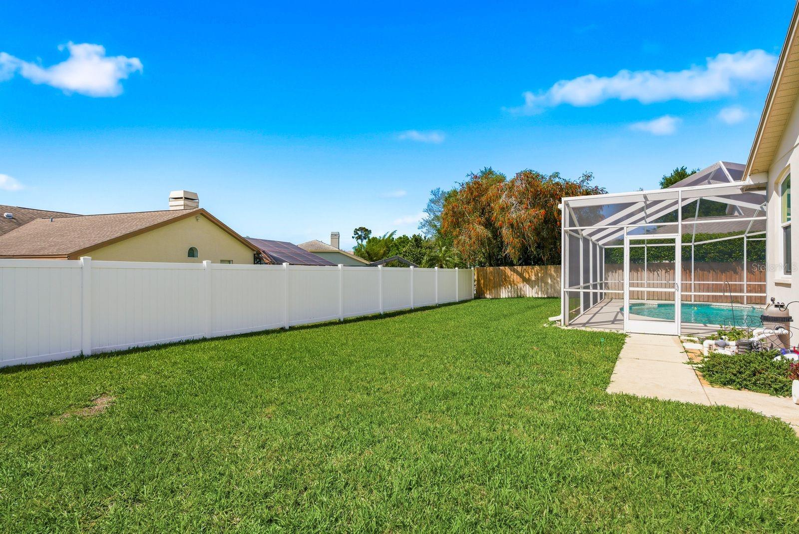 PIPERS MEADOW - Residential