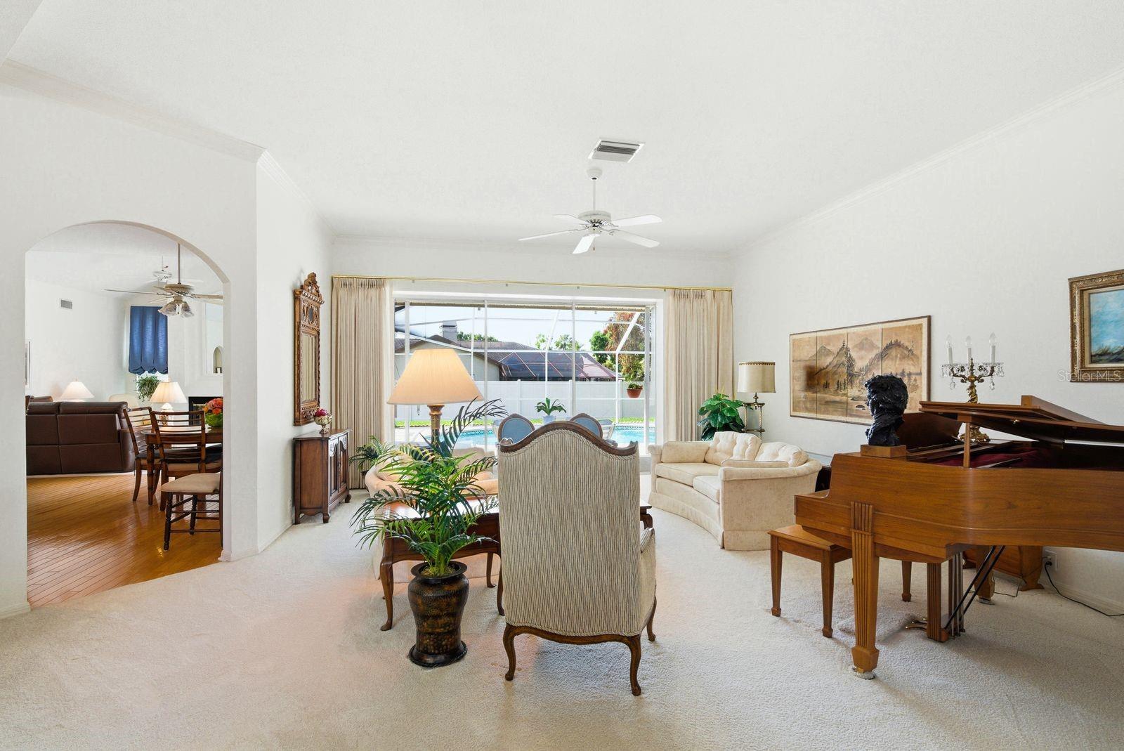 PIPERS MEADOW - Residential