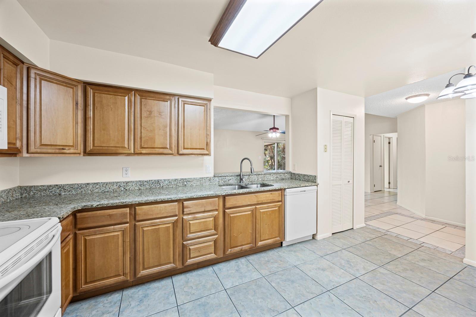 FRST OAKS - Residential