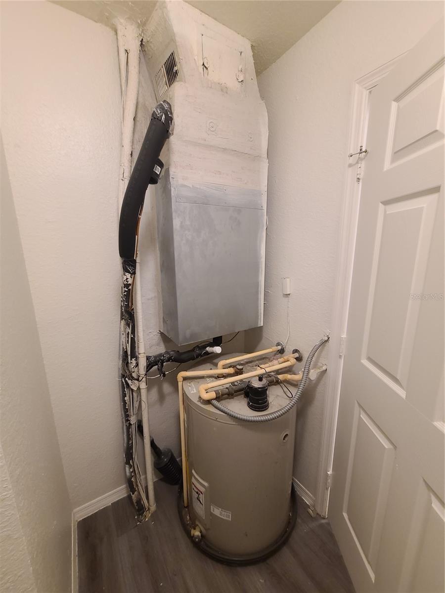 BELMONT AT RYALS CHASE CONDO - Residential Lease