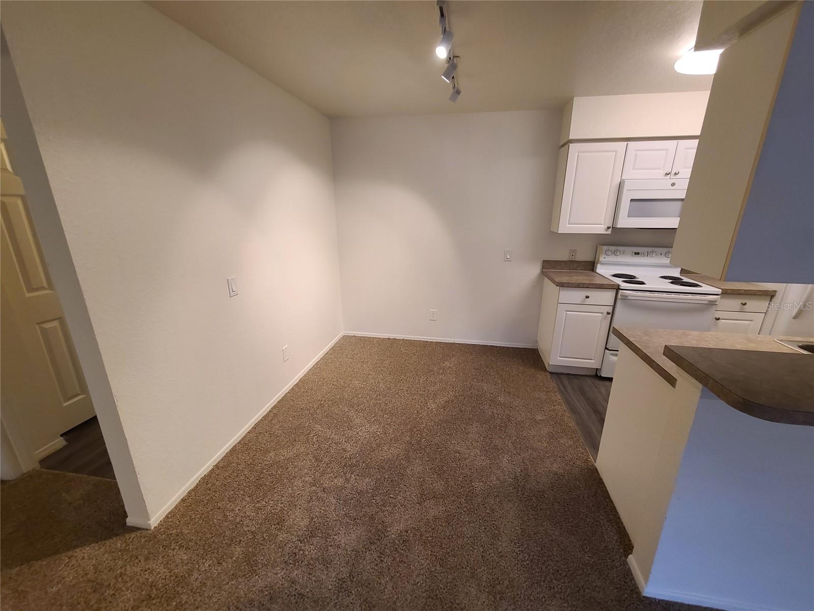 BELMONT AT RYALS CHASE CONDO - Residential Lease