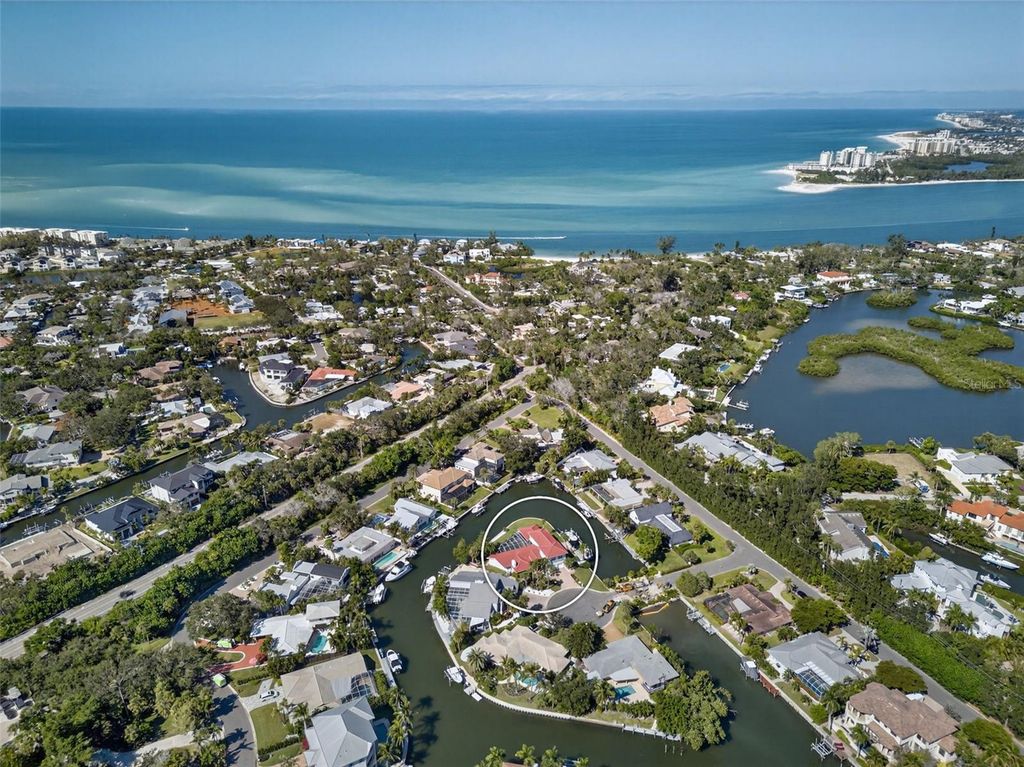 Photo of 910 Siesta Key Place, Sarasota, FL 34242 (MLS # A4670452)