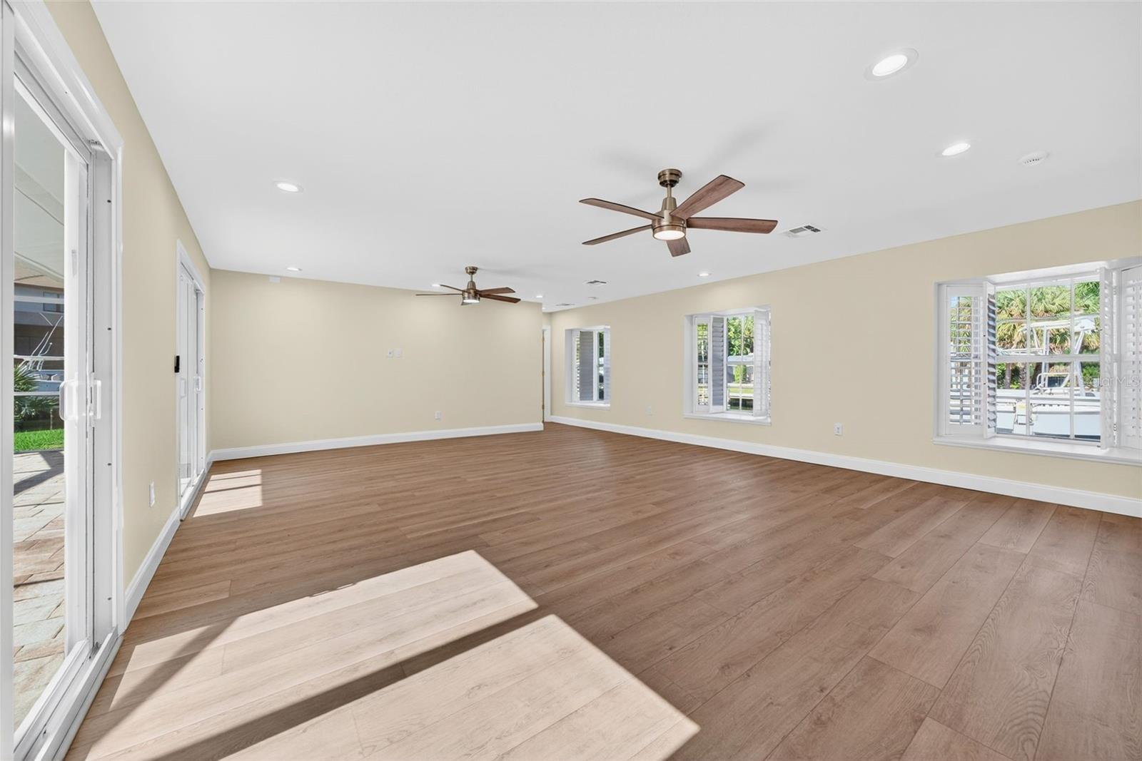 SIESTAS BAYSIDE - Residential