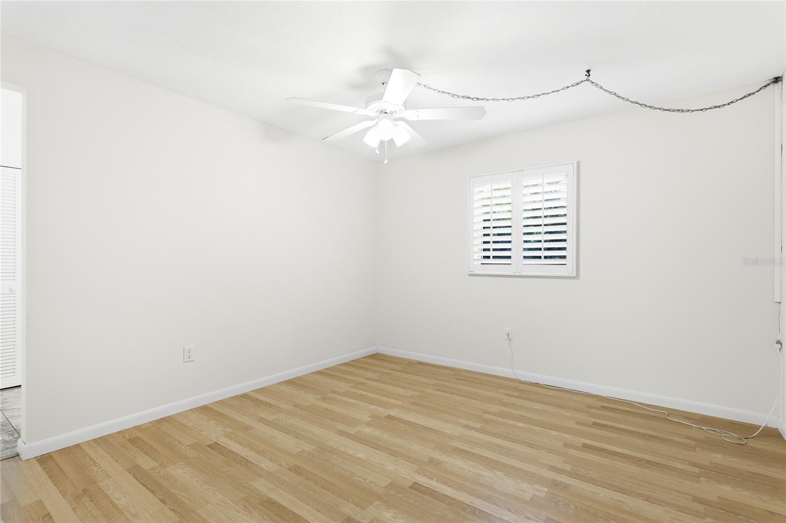 LAKE IN THE WOODS - Residential