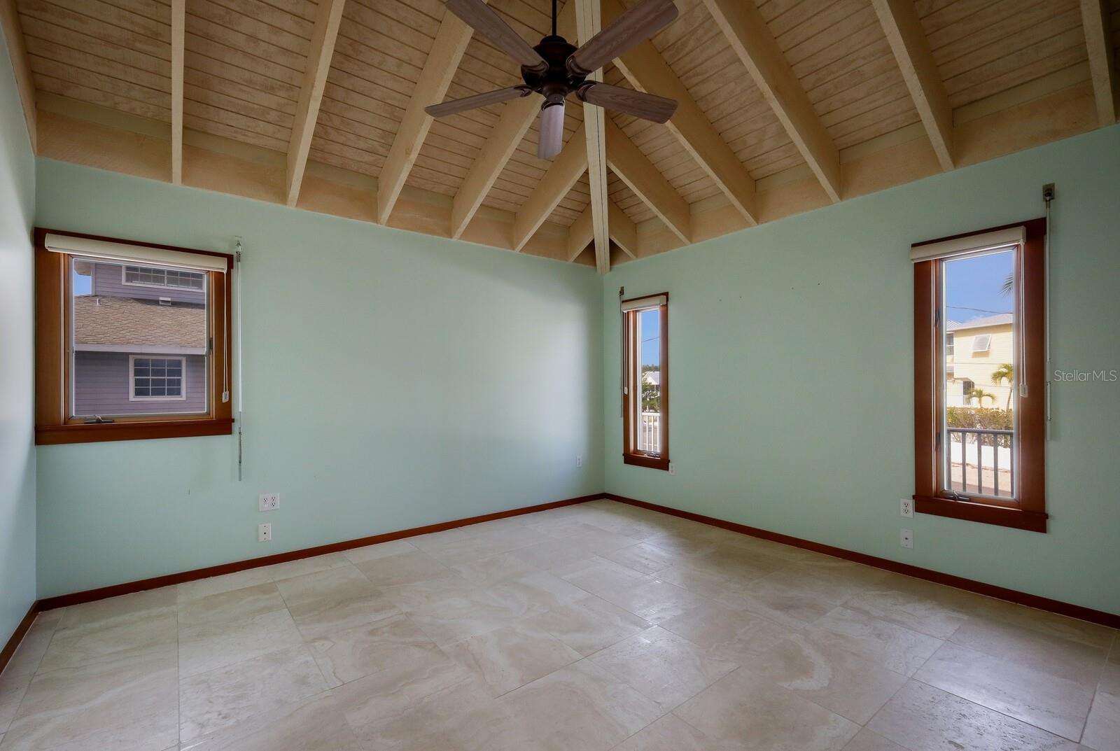 LUANA ISLES 1ST ADD - Residential