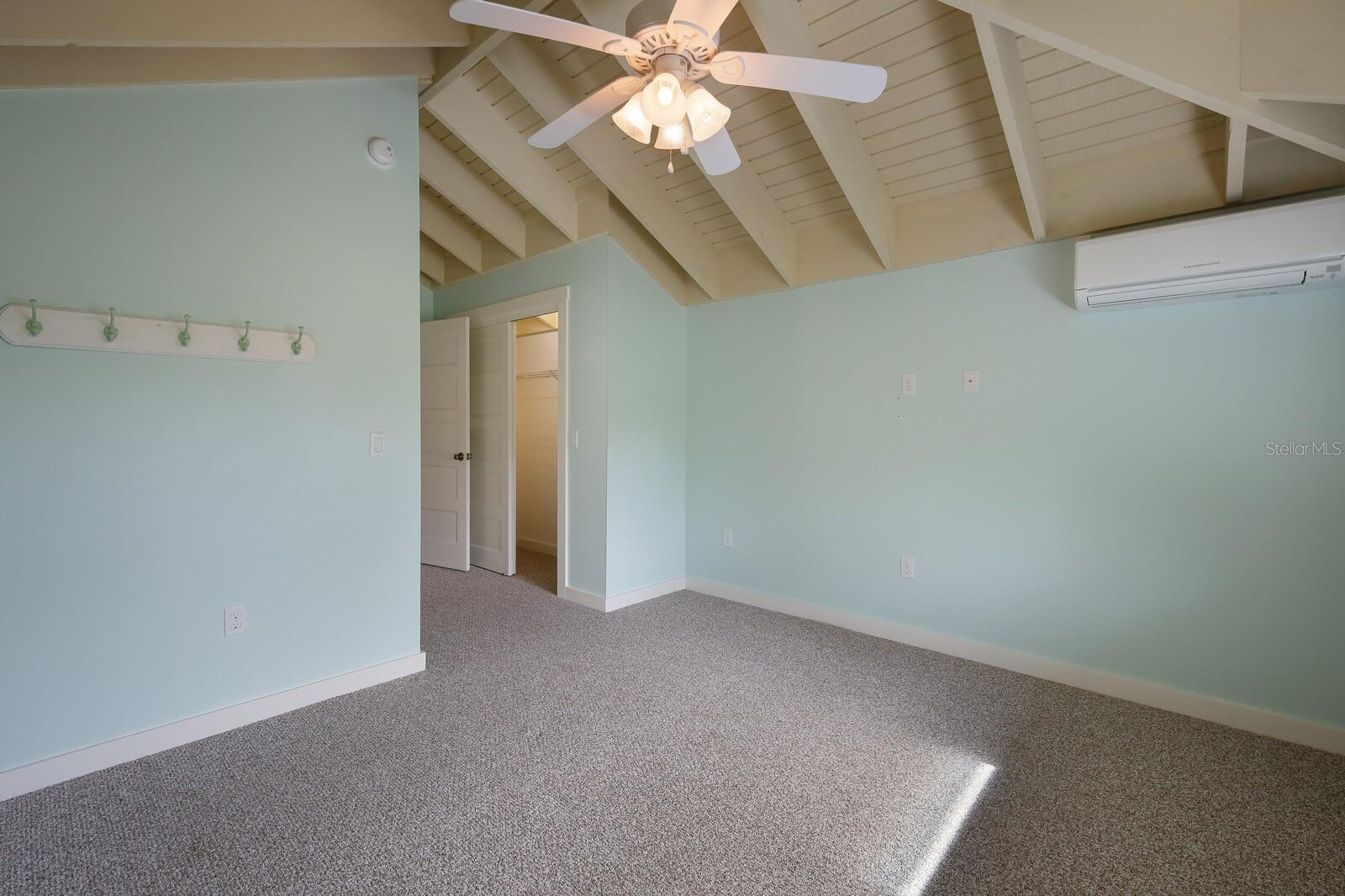 LUANA ISLES 1ST ADD - Residential