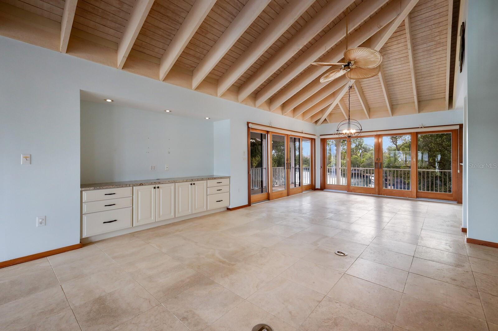LUANA ISLES 1ST ADD - Residential
