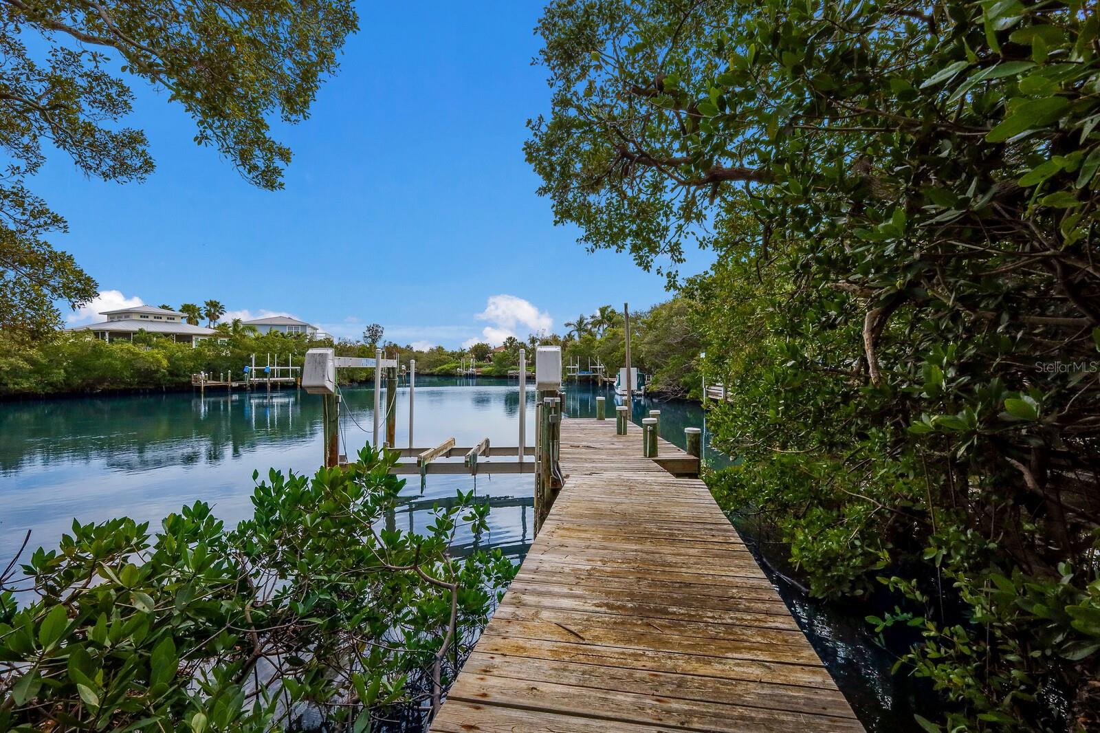 LUANA ISLES 1ST ADD - Residential
