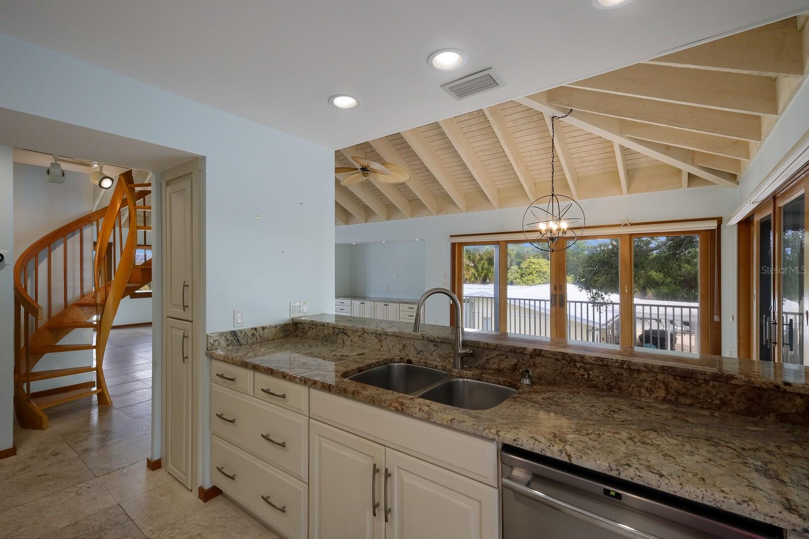 LUANA ISLES 1ST ADD - Residential