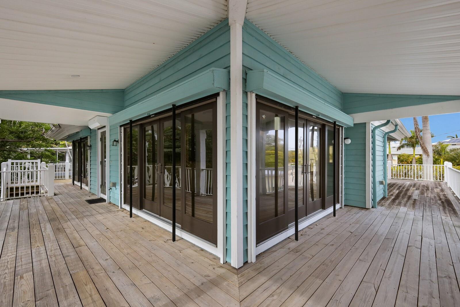 LUANA ISLES 1ST ADD - Residential