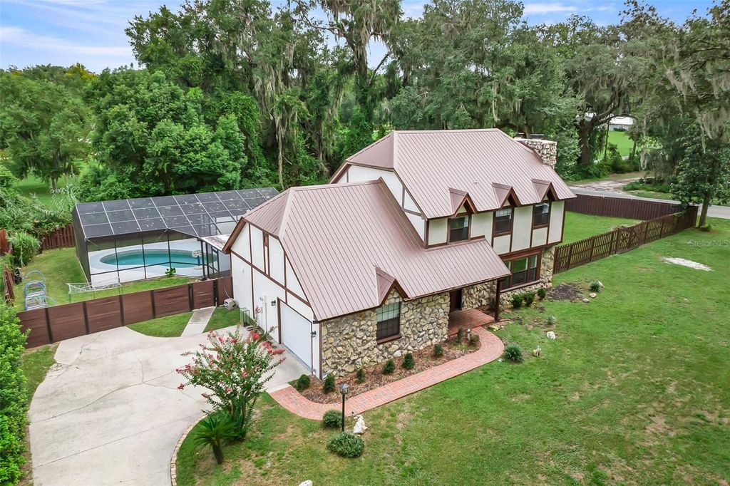 Photo of 102 Thicket Lane, Palatka, FL 32177 (MLS # GC541799)