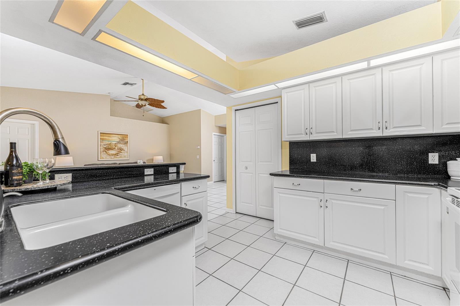 ROTONDA WEST / ROTONDA LAKES - Residential