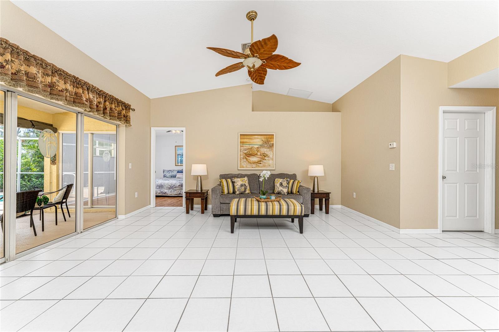 ROTONDA WEST / ROTONDA LAKES - Residential