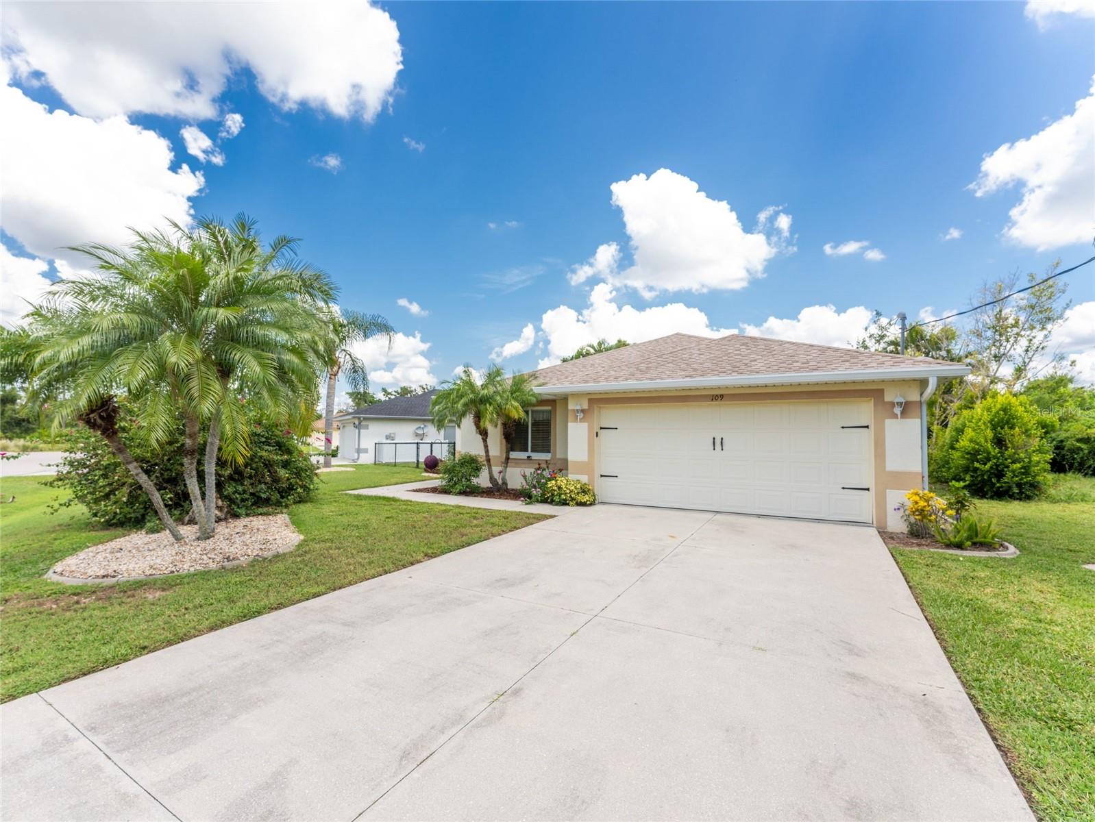 ROTONDA WEST / ROTONDA LAKES - Residential