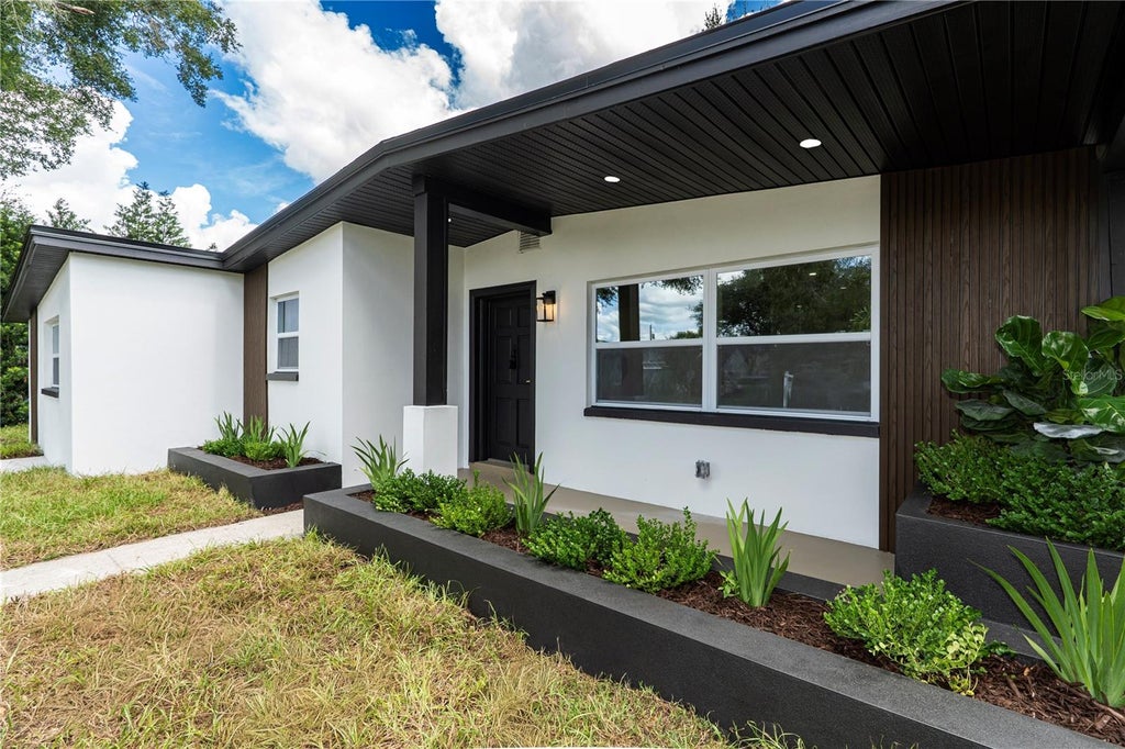 Photo of 9805 N 54th Street, Temple Terrace, FL 33617 (MLS # TB8545553)