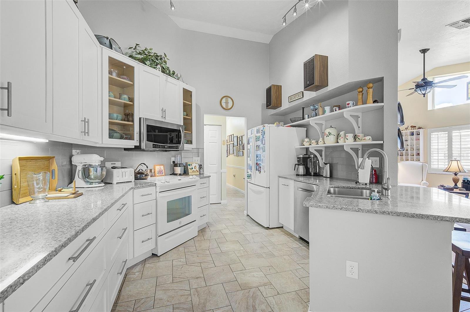 PERIDIA UNIT FOUR - Residential