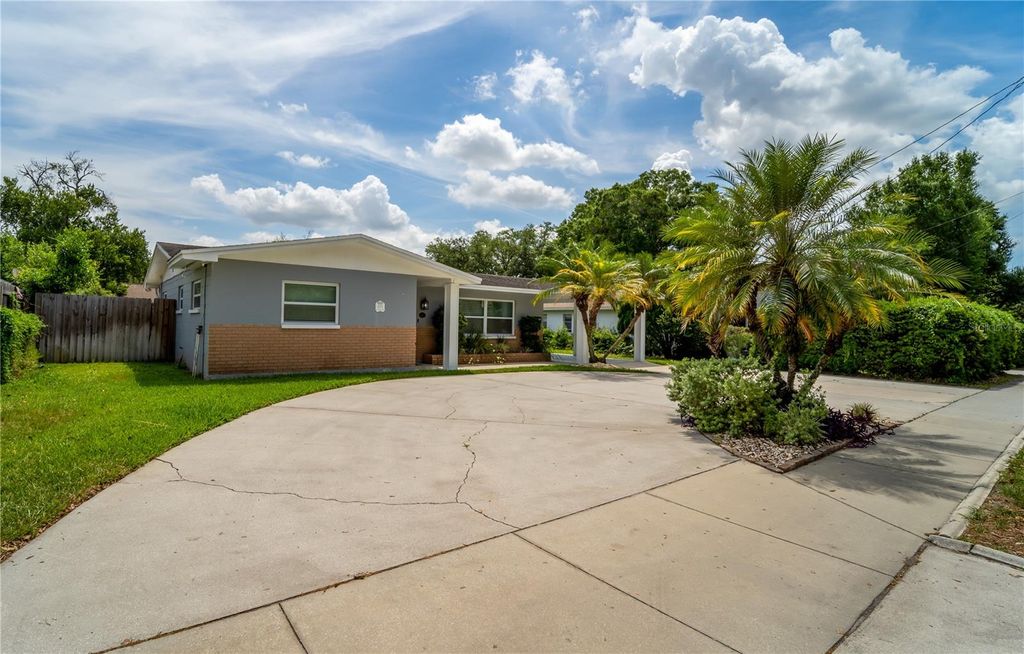 Photo of 6007 N Himes Avenue, Tampa, FL 33614 (MLS # TB8501558)
